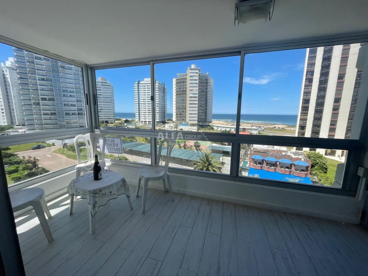 oportunidad en playa brava !!! apartamento con parrillero propio