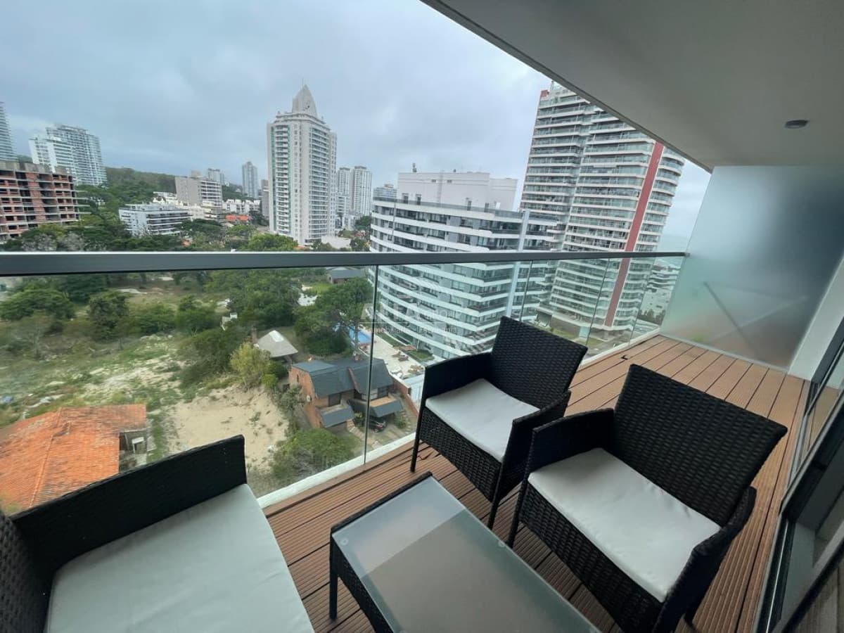 Apartamento en alquiler anual en Punta del Este