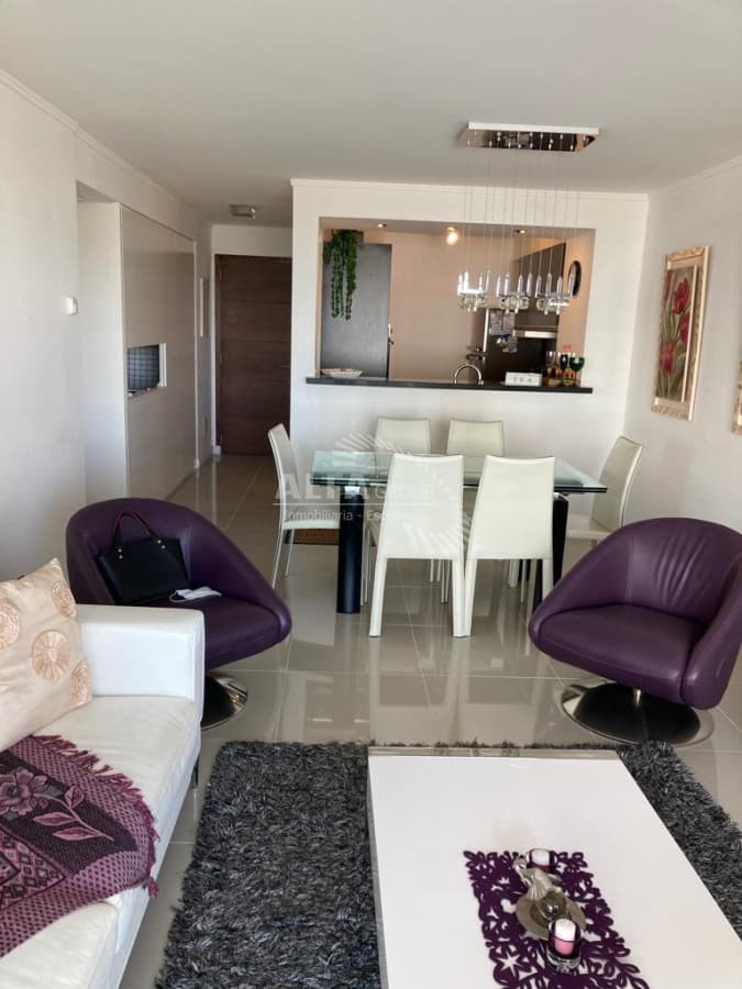 Apartamento en alquiler ,3 dormitorios Punta del Este, Brava