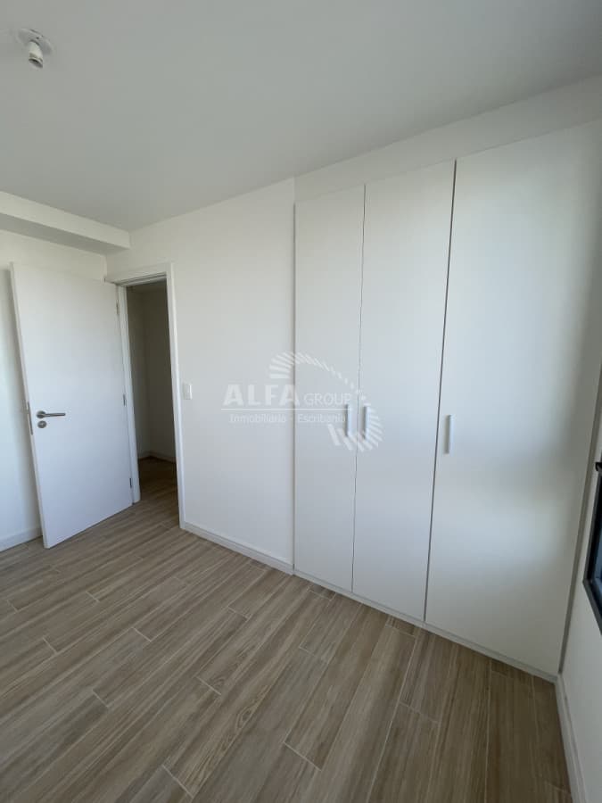 Exclusivo apartamento con vista panorámica al mar en Siglo Sol II