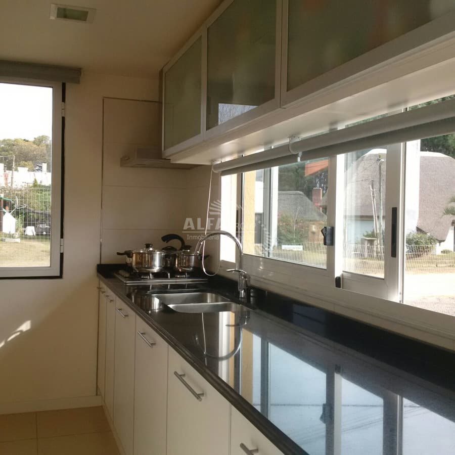Casa en alquiler temporal en Pinares, Punta del Este!