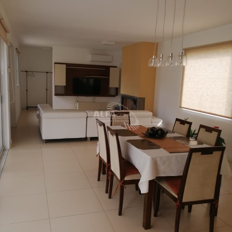 Casa en alquiler temporal en Pinares, Punta del Este!