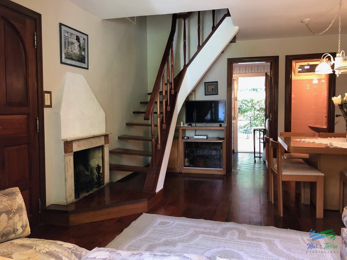 Se vende casa de 2 dormitorios en PH, playa Mansa, Punta del Este