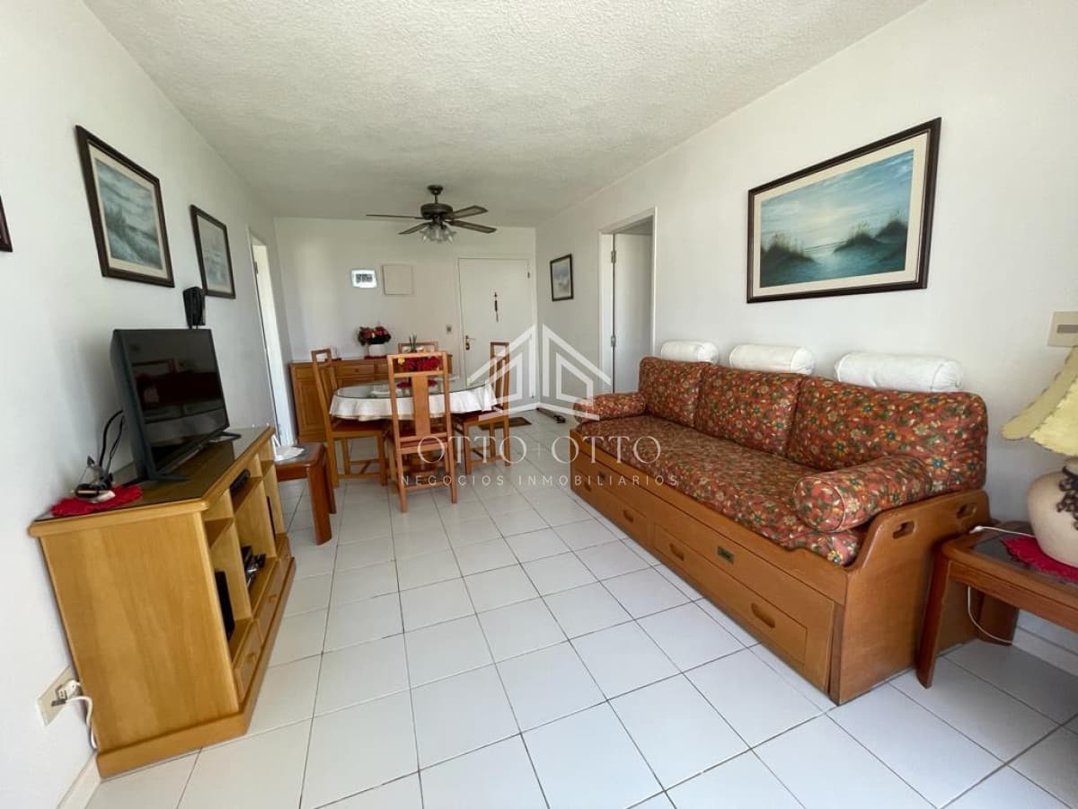 Apartamento en alquiler en Punta del Este!