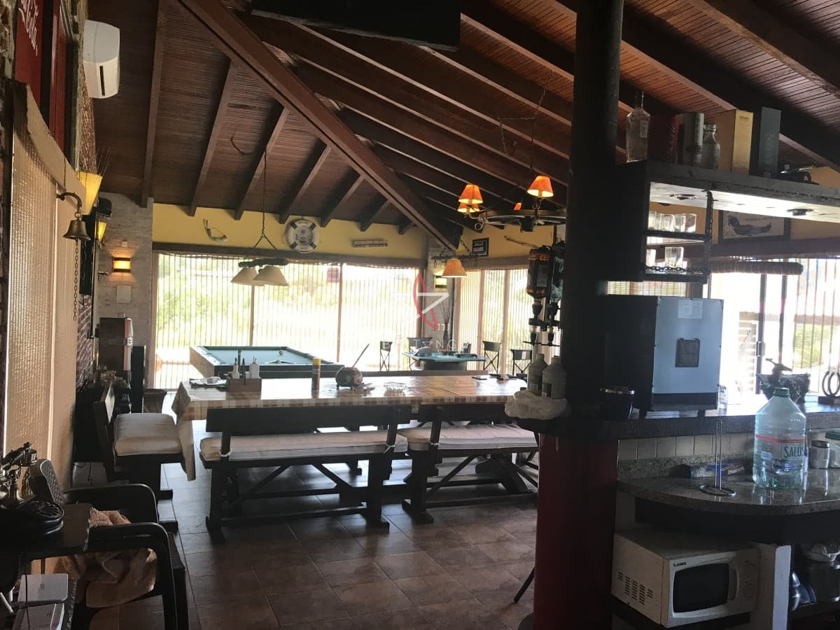 Estupenda esquina, vista al mar, en lote de doble con 4 dormitorios suite la mejor barbacoa de Manantiales piscina y jacuzzi exterior, 4 cuartos - Bintang Propiedades