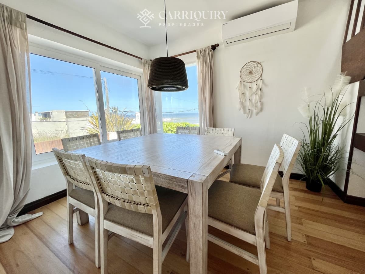 Casa Venta,  4 dormitorios, La Barra, Uruguay  -