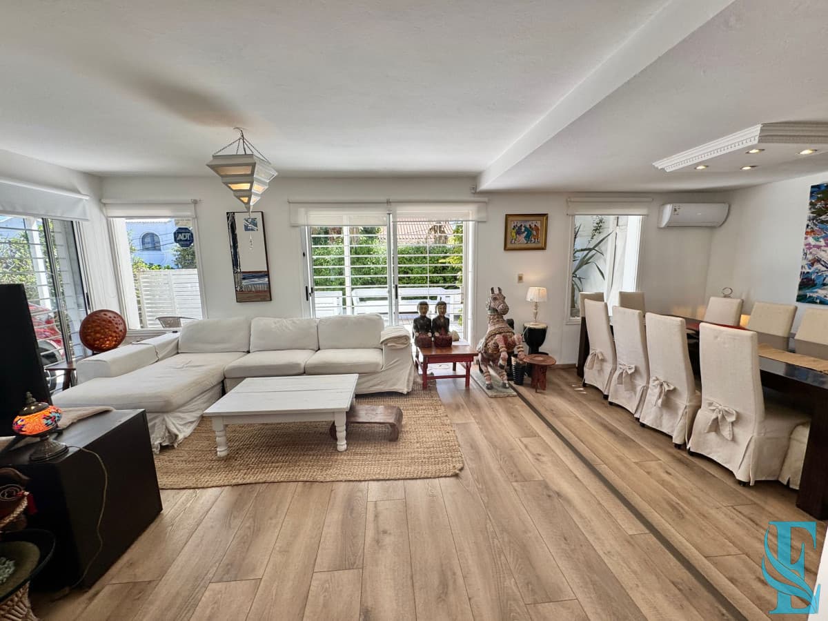 Casa alquiler, 4 dormitorios, pileta, La Barra, Uruguay