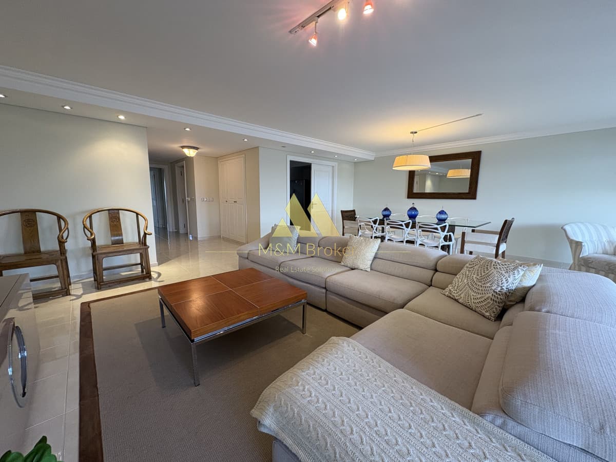 Apartamento ID.768 - Exclusivo departamento frente al mar, 4 suites, Playa Mansa