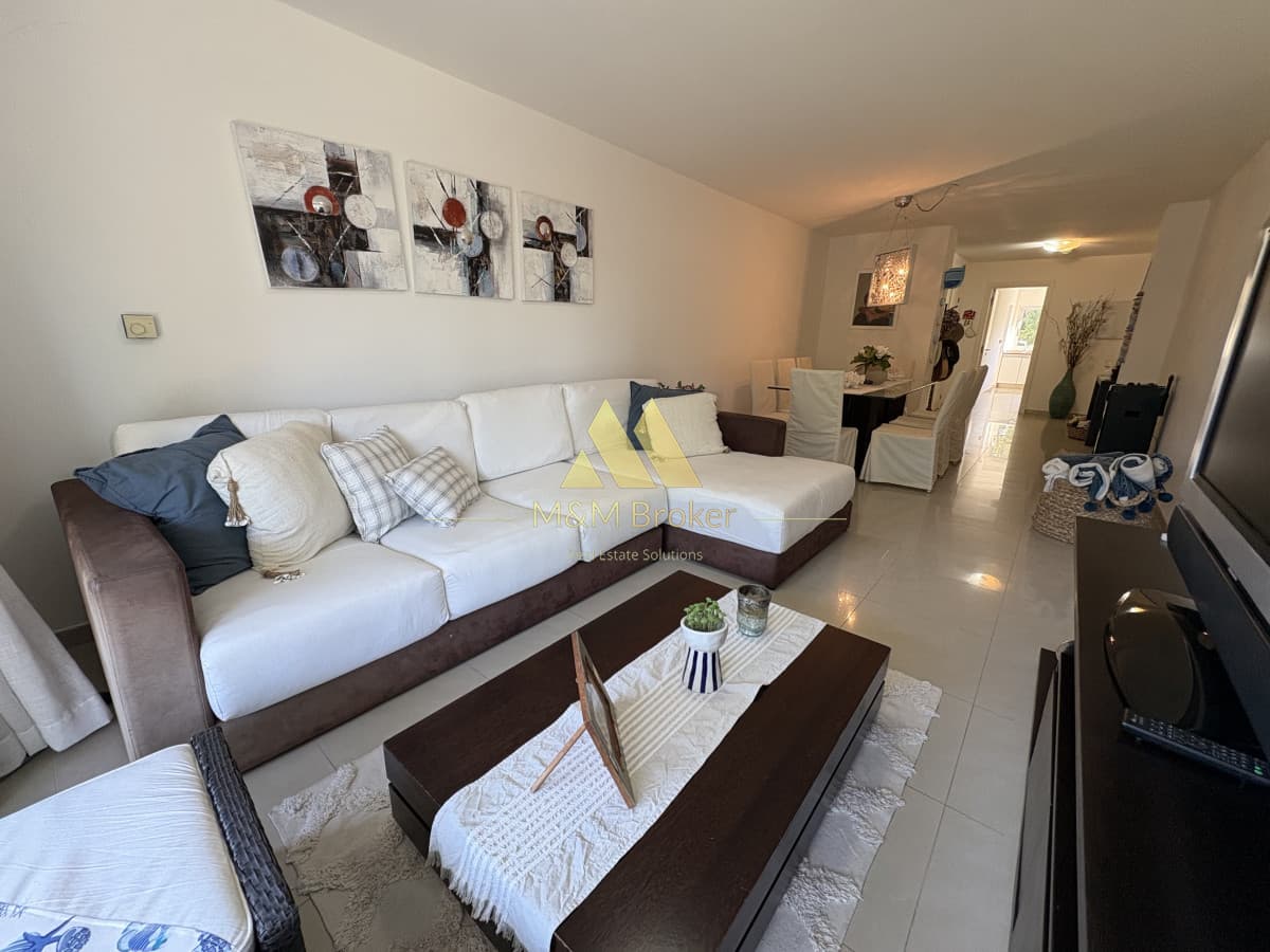 Apartamento ID.830 - Amplio departamento dúplex en Playa Brava 3 dormitorios