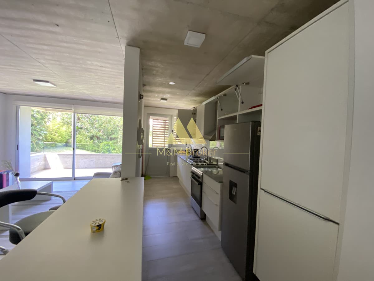Apartamento ID.401 - Vendo 2 Dormitorios en Playa Mansa, Punta del Este