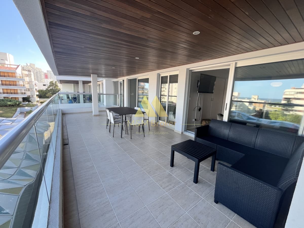 Apartamento ID.500 - Venta y alquiler apartamento 2 dormitorios y medio playa brava