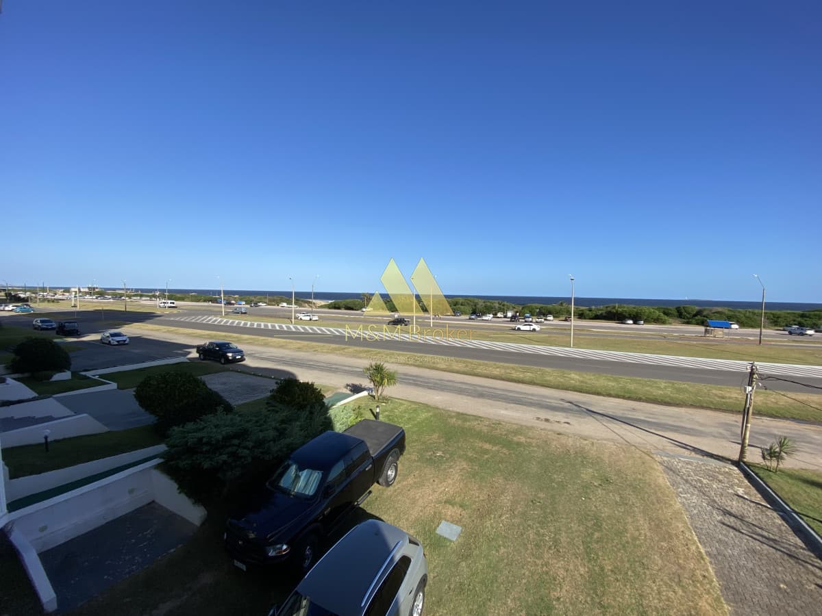 Apartamento ID.641 - Venta frente al mar 3 dormitorios, Playa Brava