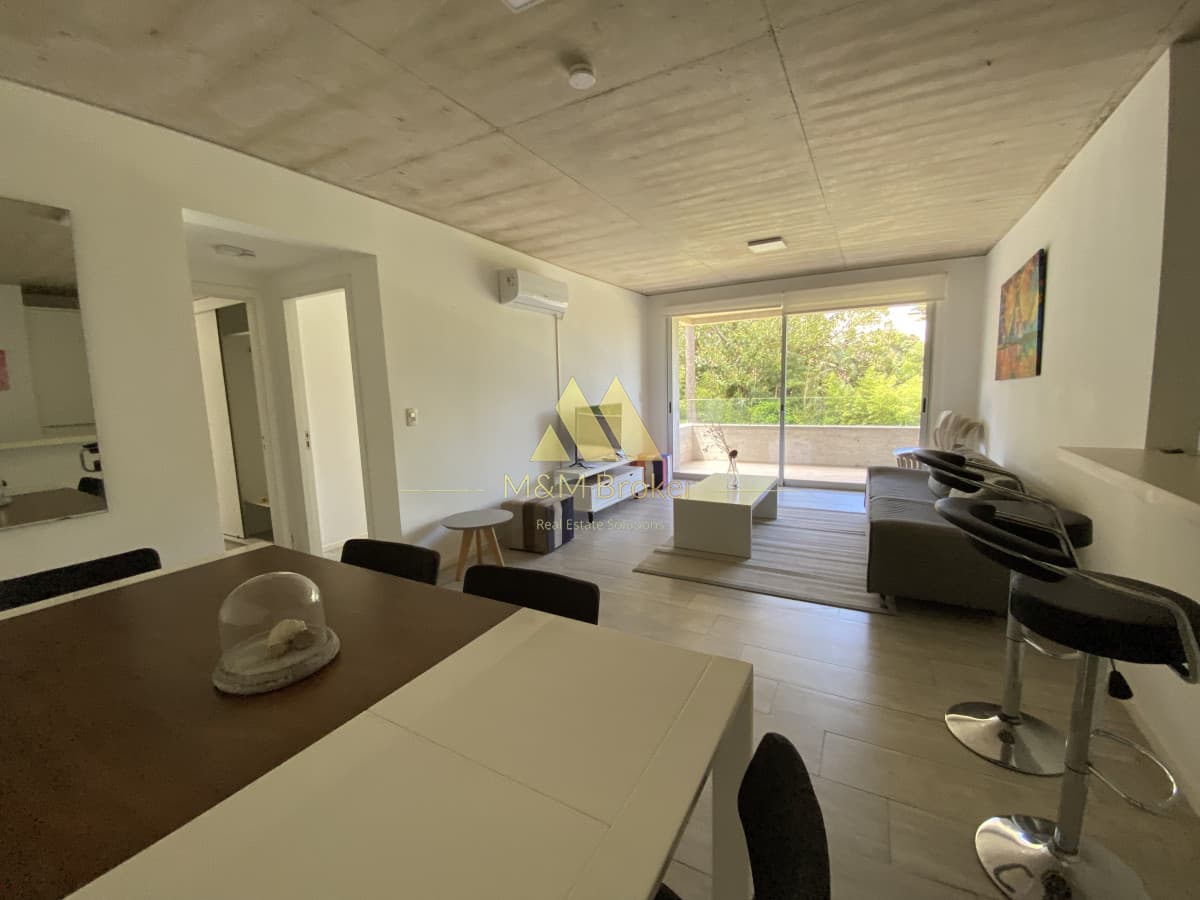 Apartamento ID.401 - Vendo 2 Dormitorios en Playa Mansa, Punta del Este
