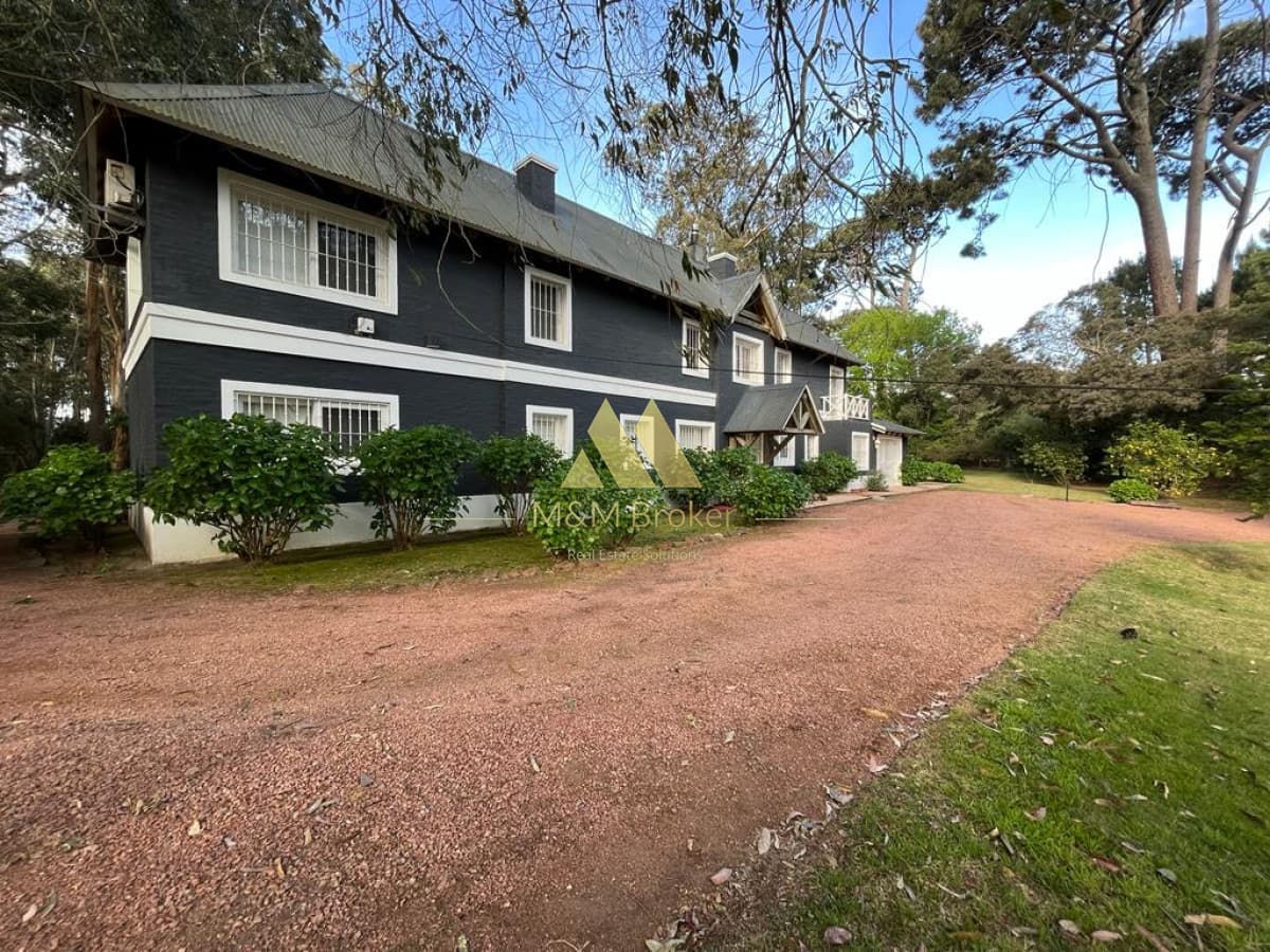 Casa ID.741 - Venta casa 5 dormitorios Pinares Uruguay