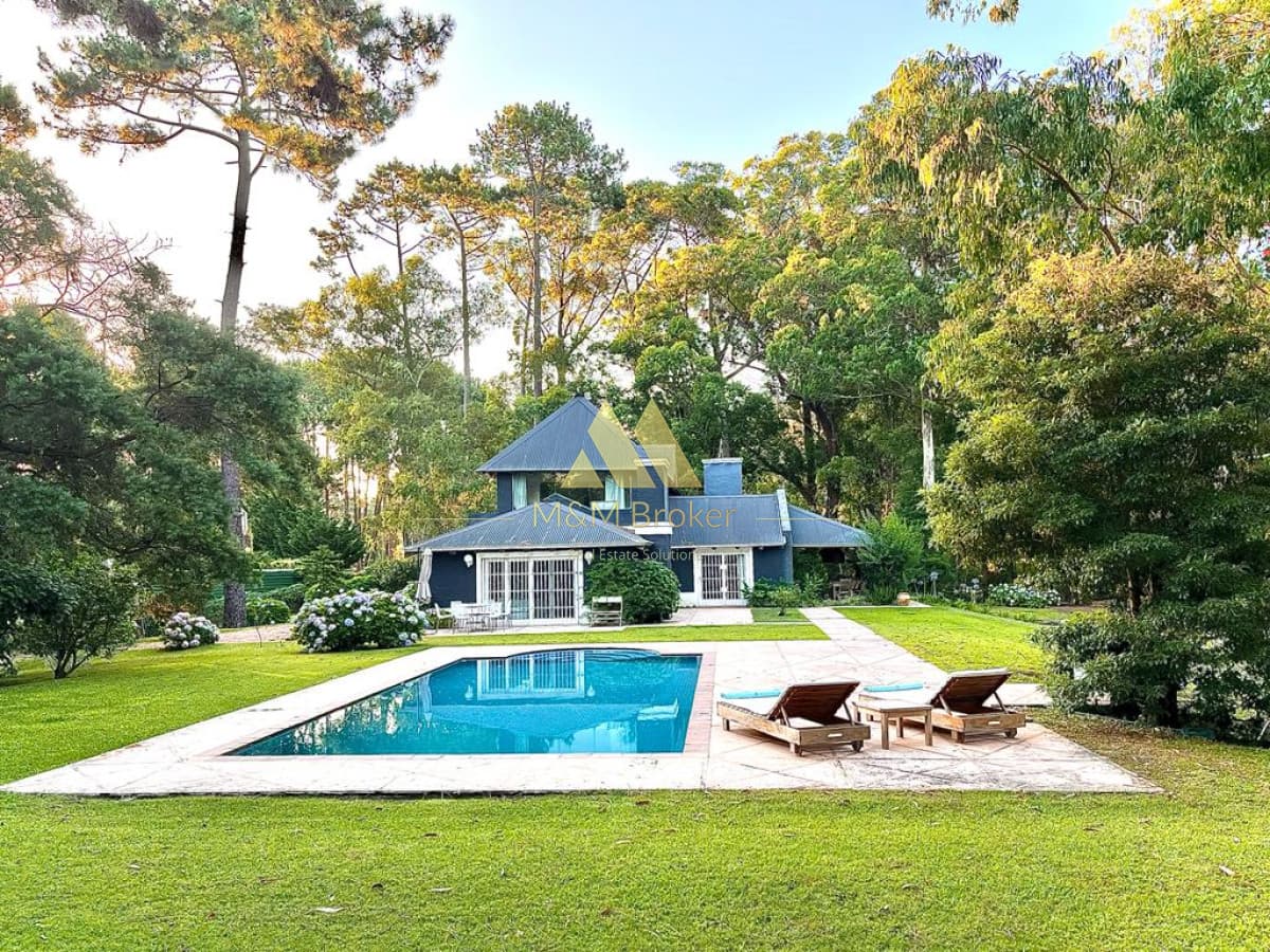 Casa ID.741 - Venta casa 5 dormitorios Pinares Uruguay