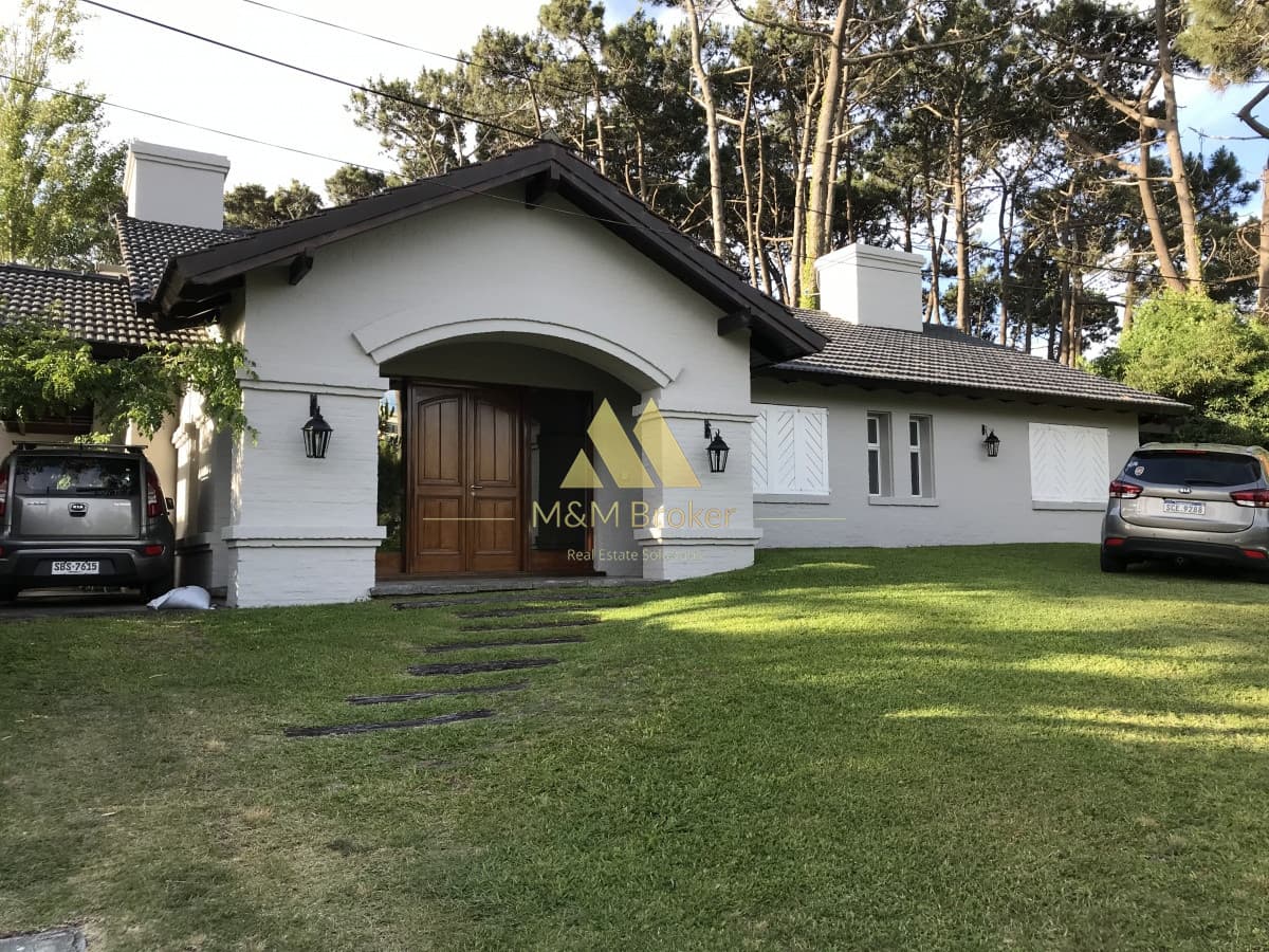 Parada 22 Playa Brava, 4 suites, piscina climatizada y parrillero  -
