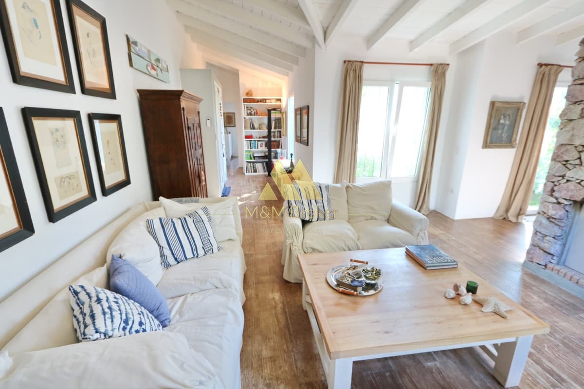 Casa ID.772 - Venta de Casa en Punta del Este, 4 dormitorios, Playa Brava!