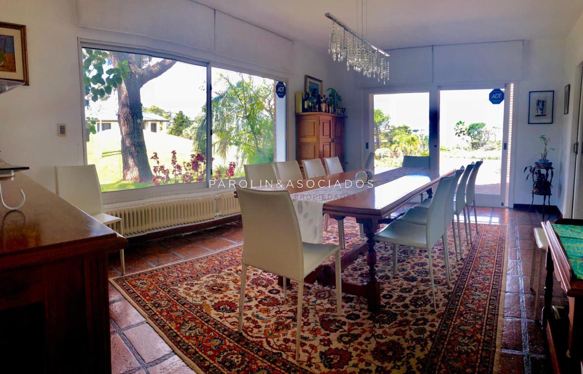 Casa en venta de 4 dormitorios en Pinares, Punta del Este.