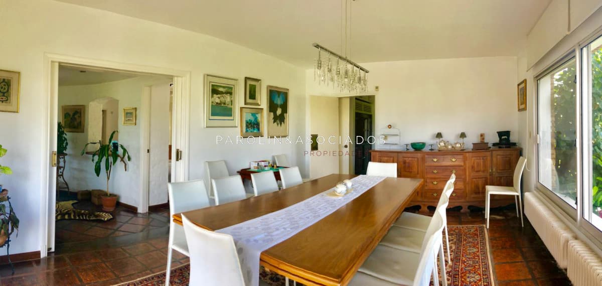 Casa en venta de 4 dormitorios en Pinares, Punta del Este.