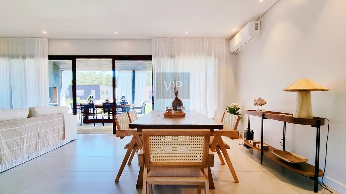 Casa en Barrio Privado en San Rafael, 3 dormitorios, 1000 metros terreno, calefacción