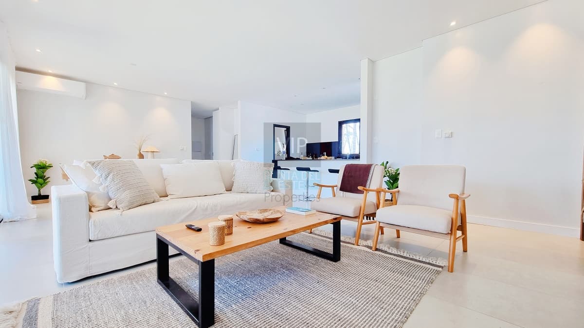 Casa en Barrio Privado en San Rafael, 3 dormitorios, 1000 metros terreno, calefacción
