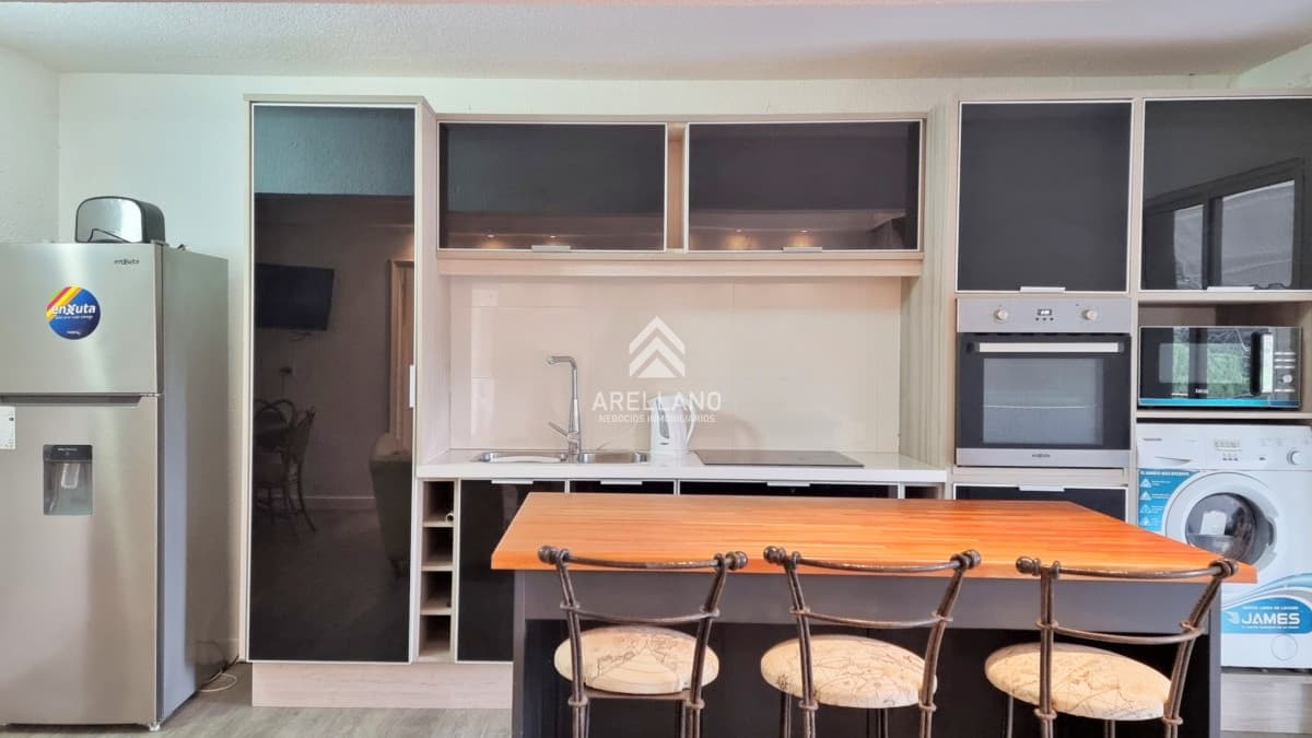 Apartamento ID.4757 - Apartamento edificio bajo, 3 dormitorios, 2 baños, balcon con parrillero