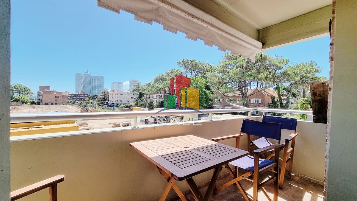Gale Propiedades & Escribanía Apartamento ID.4147 - Apartamento en Aidy Grill, 2 dormitorios, balcón, cochera, bajos gastos