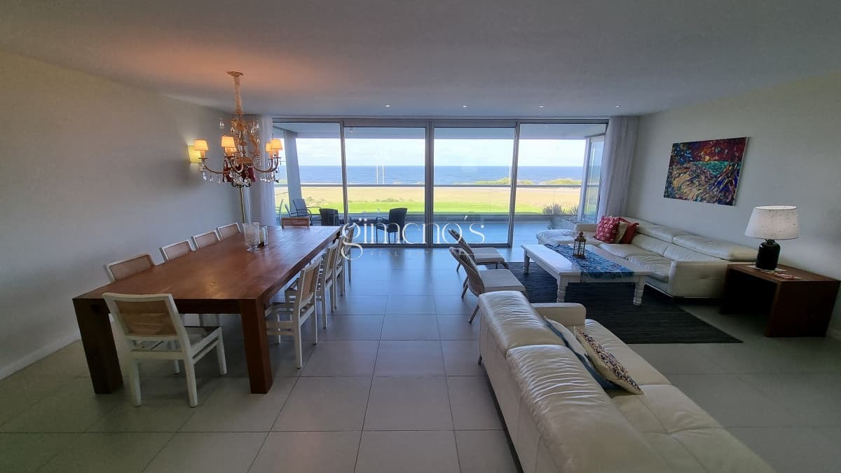 Apartamento en Tiburon Terrazas Oceano, 4 Suites + dep, parrillero.