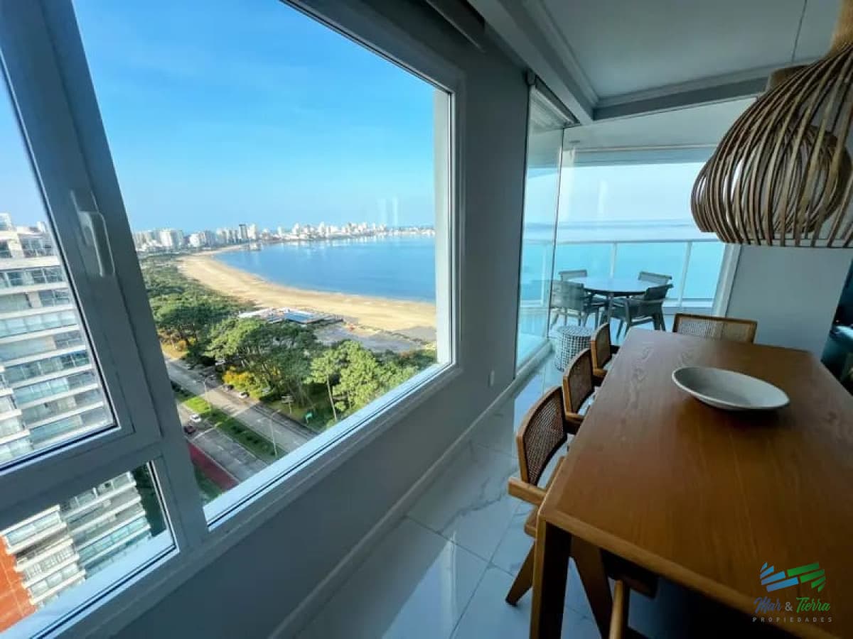 Apartamento en Venta, playa mansa.