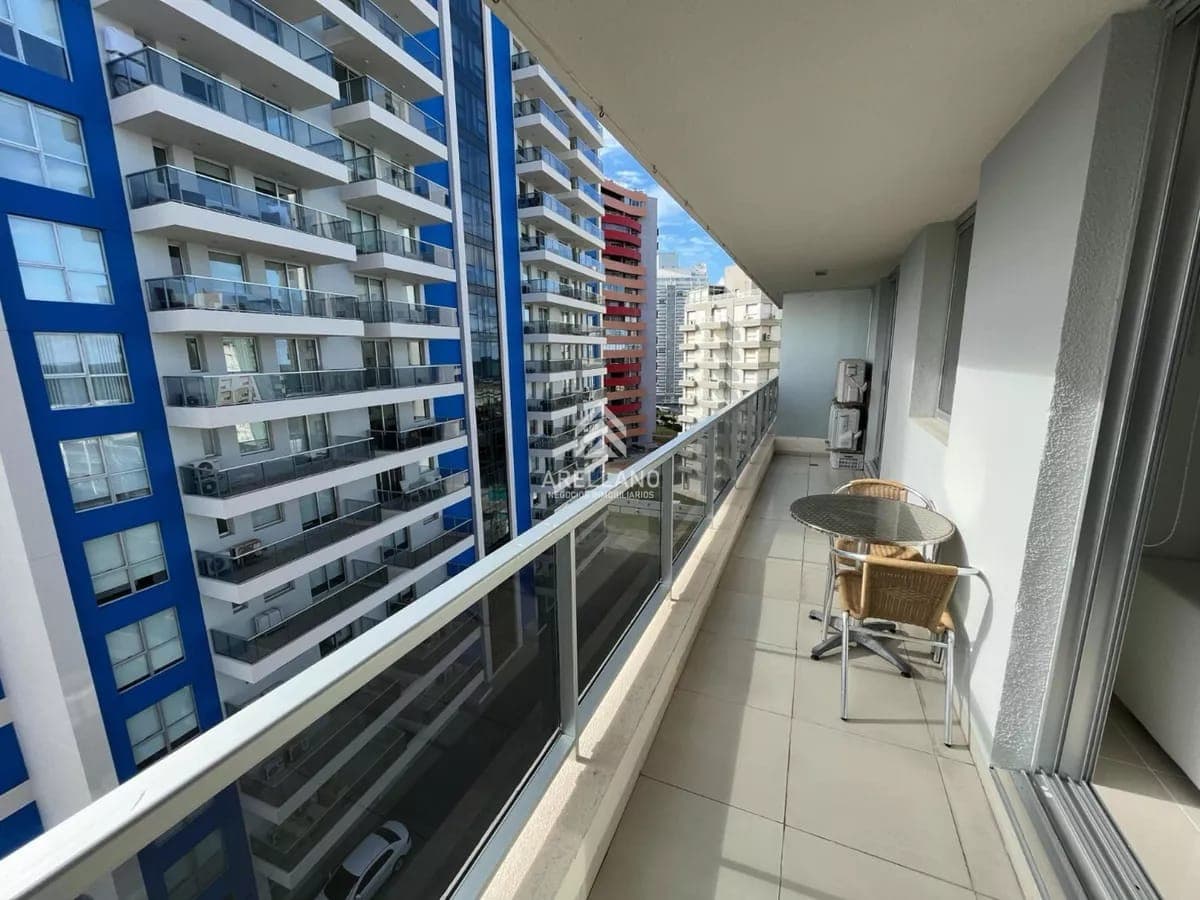 Apartamento ID.5054 - Apartamento en venta - 2 Dormitorios Playa Brava.