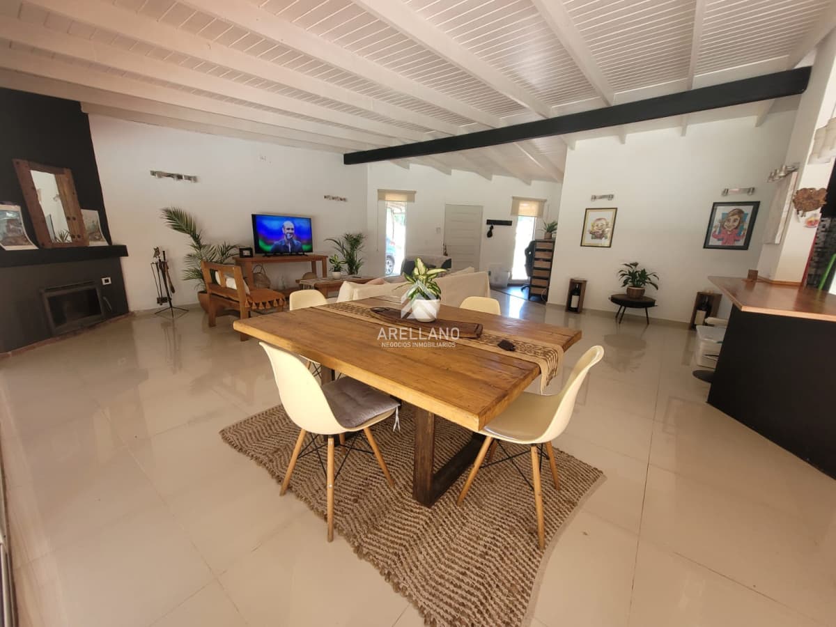Casa ID.5516 - Venta y alquiler anual casa 3 dormitorios Punta Ballena