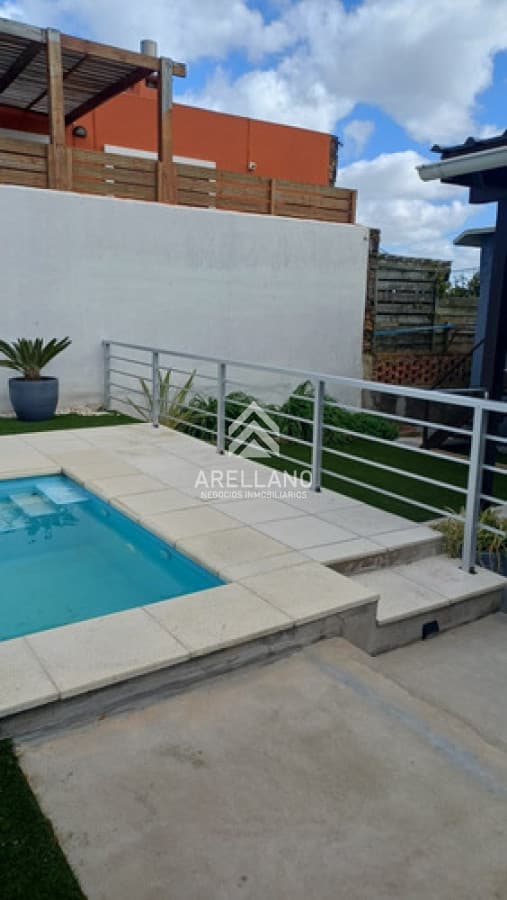 Casa ID.5470 - Casa 4 Dormitorios 4 Baños.