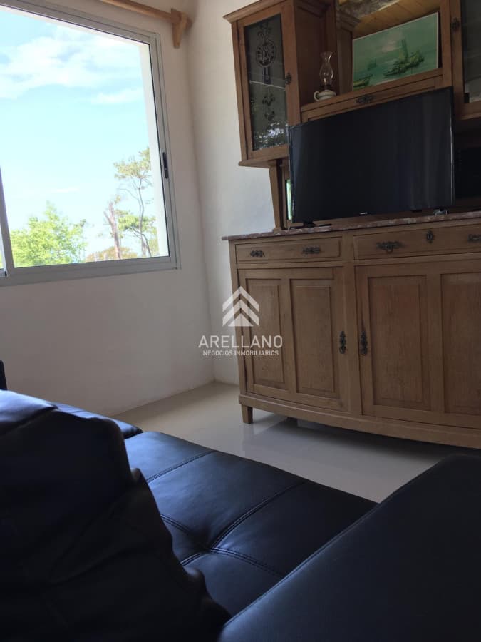 Casa ID.5675 - Casa en alquiler de temporada  4 dormitorios, La Barra , Punta Del Este