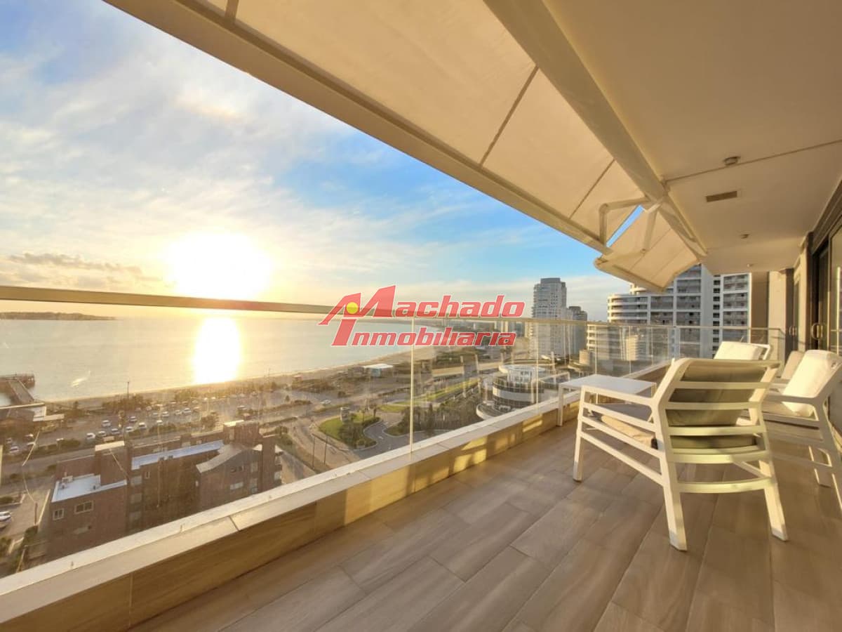 Apartamento en Venta de Máxima Categoría , Playa Mansa , Punta del Este
