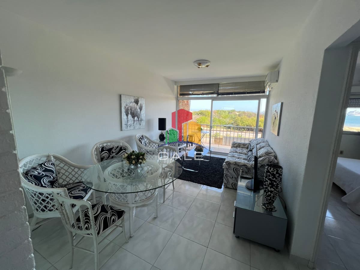 Frente al Mar hermoso apartamento  -