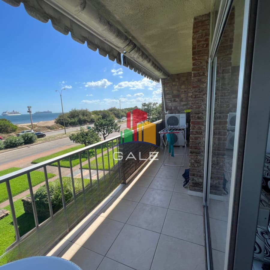 Frente al Mar hermoso apartamento  -