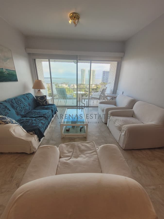 Apartamento ID.4244 - Apartamento En Venta 3 dormitorios a 400 metros del mar!!