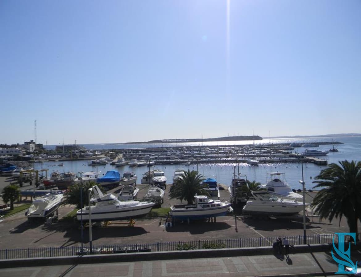 Apartamento en venta, puerto Punta del Este.