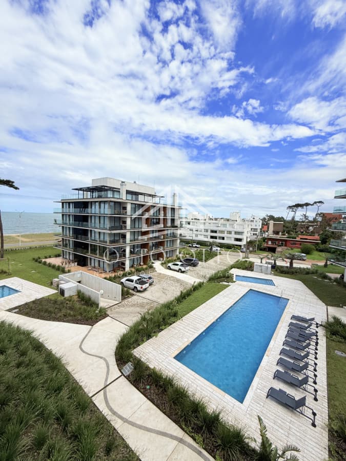Apartamento en Venta primera Linea, Playa Mansa, Punta del Este