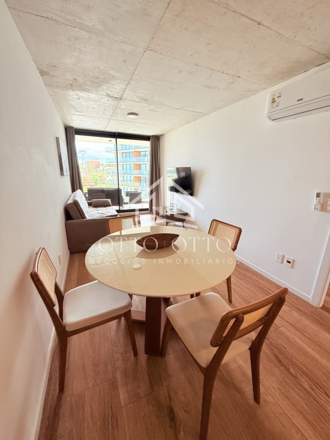 Apartamento en Venta primera Linea, Playa Mansa, Punta del Este