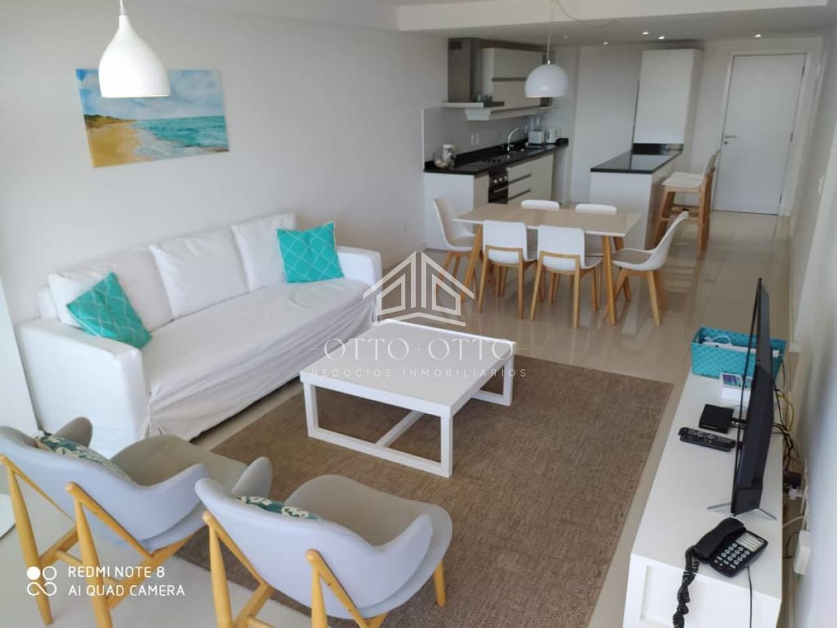 Apartamento en venta , aidy grill , punta del este