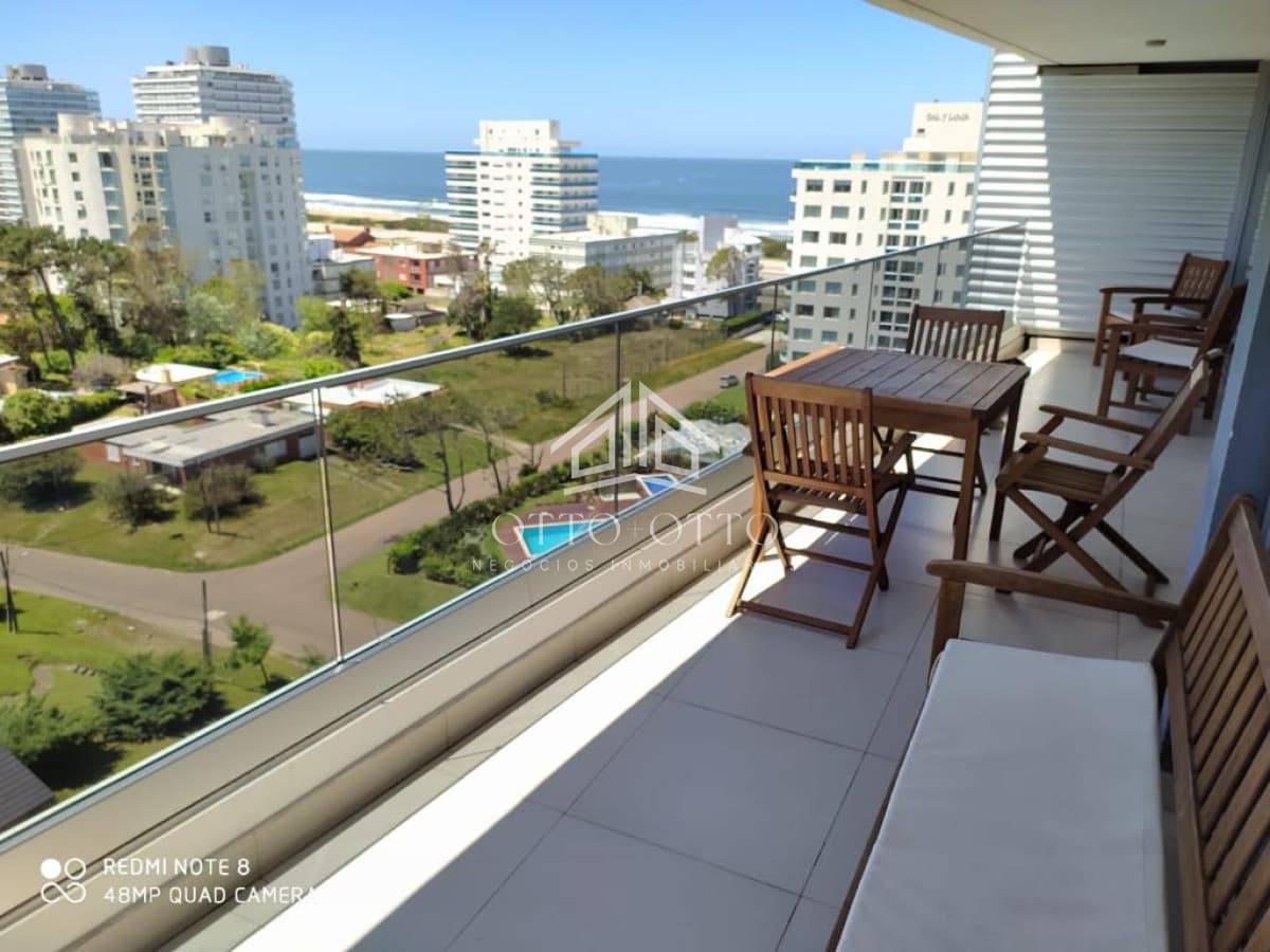 Apartamento en venta , aidy grill , punta del este