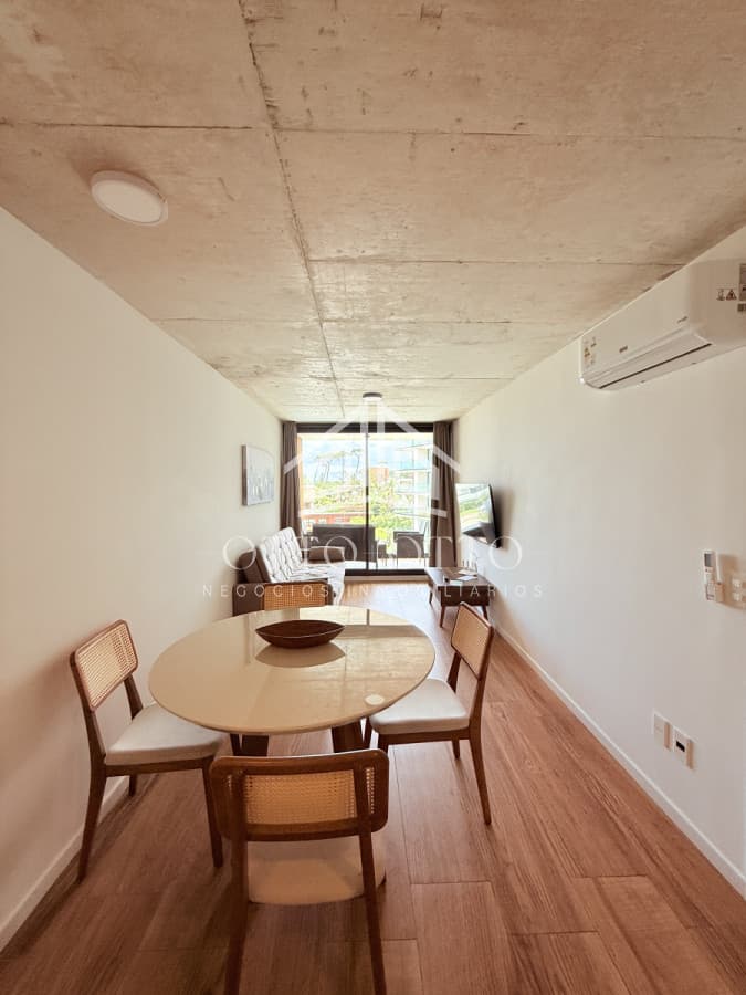 Apartamento en Venta primera Linea, Playa Mansa, Punta del Este