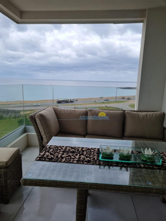 Apartamento en primera linea - 4 dormitorios Pinares Playa Mansa. - Inmobiliaria Playa del Este