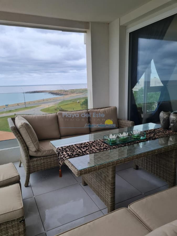 Apartamento en primera linea - 4 dormitorios Pinares Playa Mansa. - Inmobiliaria Playa del Este