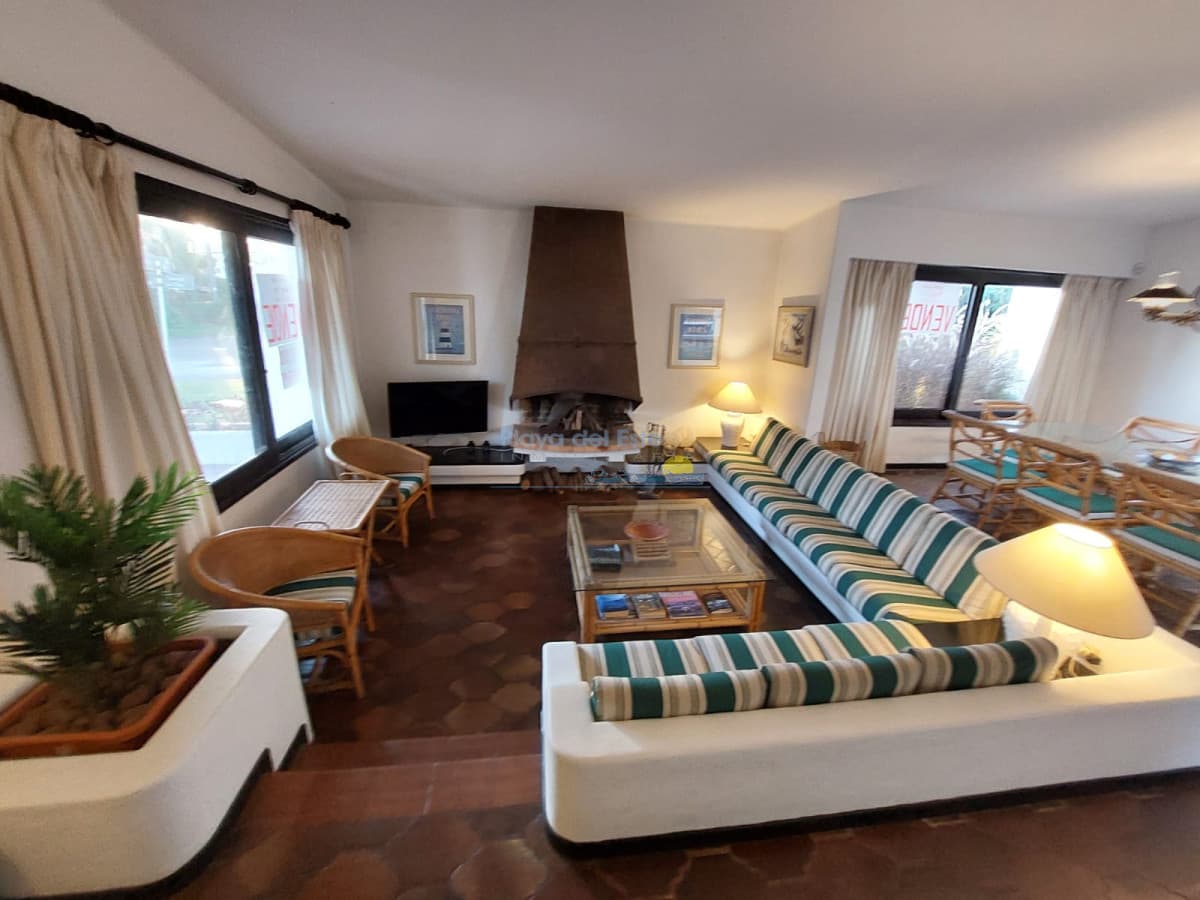 Casa en Venta, Parada de Playa Mansa, Punta del Este - Inmobiliaria Playa del Este