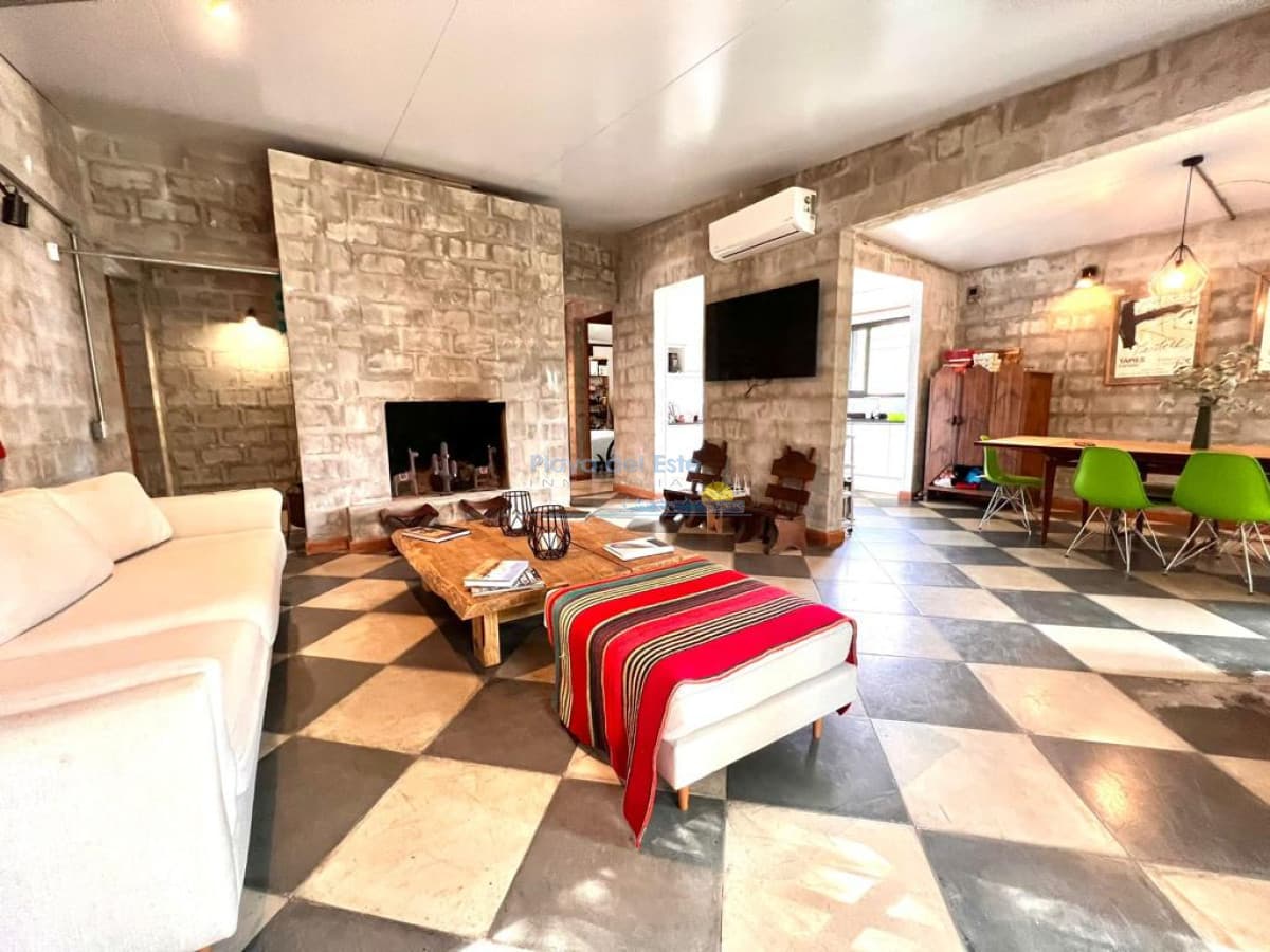 Casa En Alquiler Anual, Parque Burnett. - Inmobiliaria Playa del Este