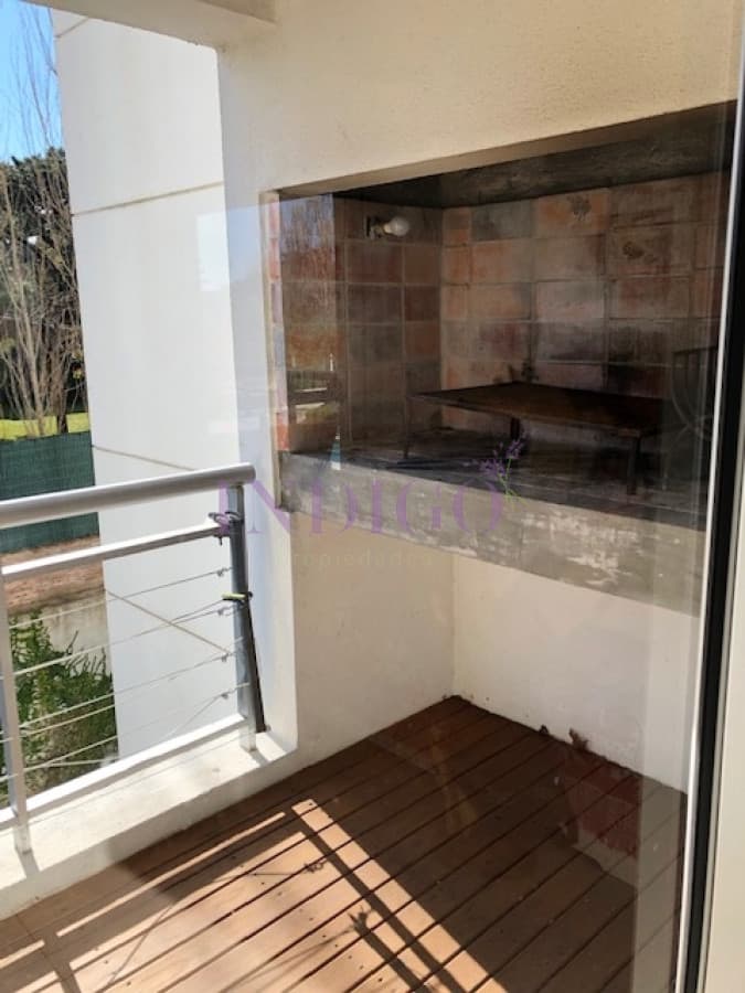Departamento en venta y alquiler a 50 mts de la playa Brava. - Indigo Propiedades