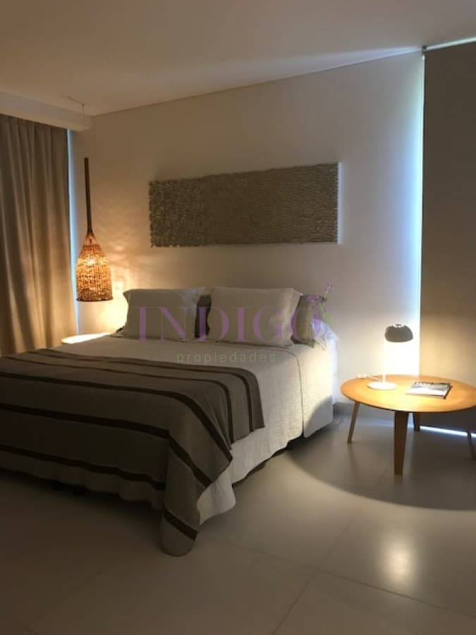 Muy buen departamento en alquiler en Manantiales frente al agua. - Indigo Propiedades