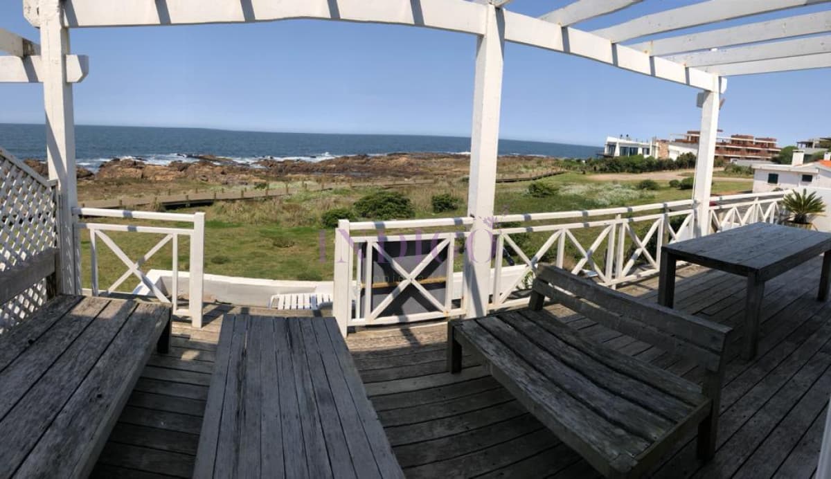 Apartamento en Montoya para alquiler sobre la playa - Indigo Propiedades